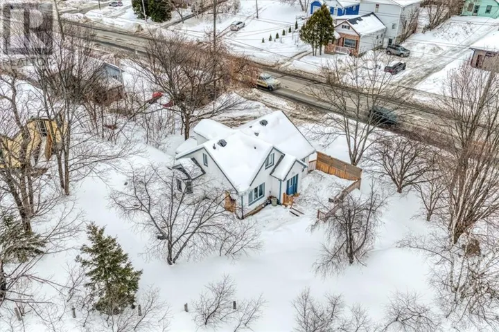 904 Howey Drive, Greater Sudbury, Ontario P3B1H4