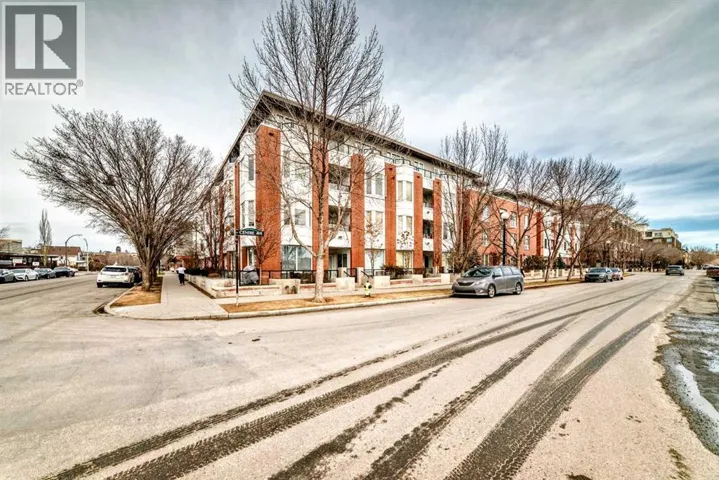 204, 830 Centre Avenue NE, Calgary, Alberta T2E9C3
