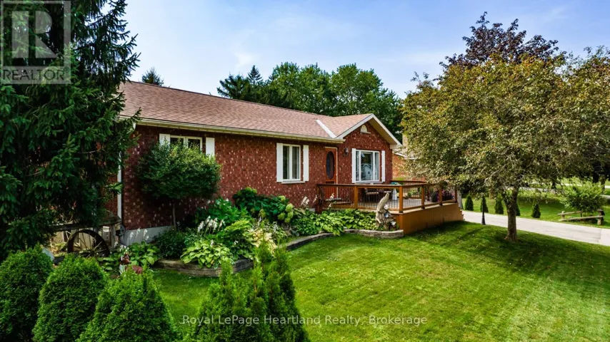 30 NORTH STREET, Huron East (Egmondville), Ontario N0K1G0