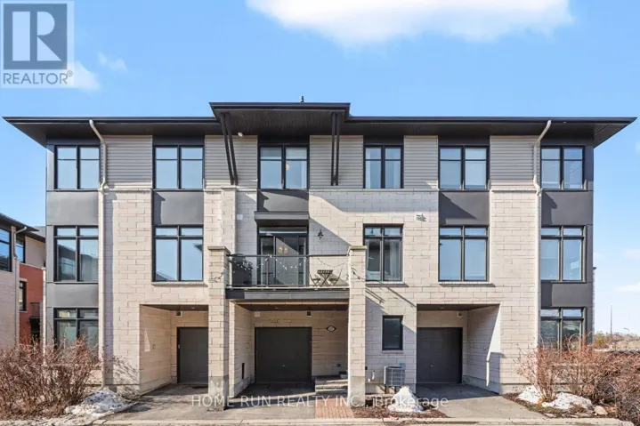 527 CHAPERAL PRIVATE, Ottawa, Ontario K4A0Y2