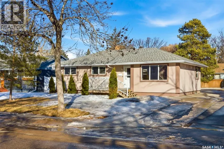 33 Scott STREET, Regina, Saskatchewan S4S4A1