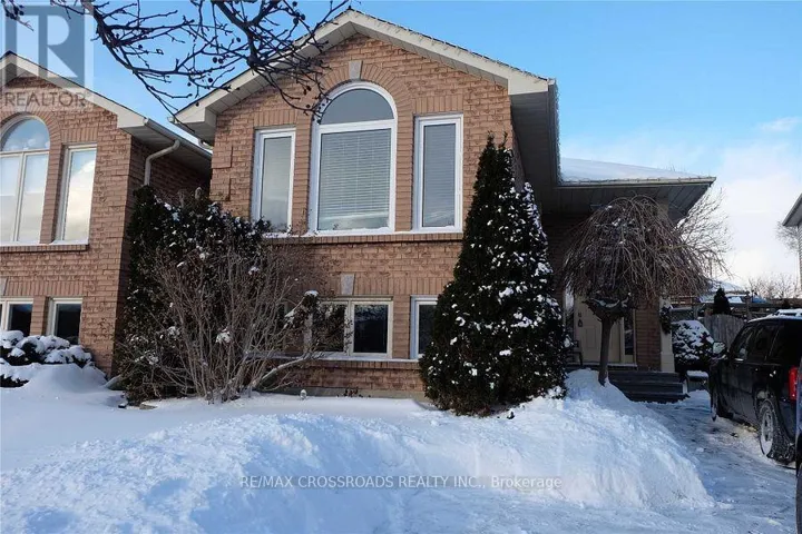1062 PEPPERBUSH COURT, Oshawa (Pinecrest), Ontario L1K2J4