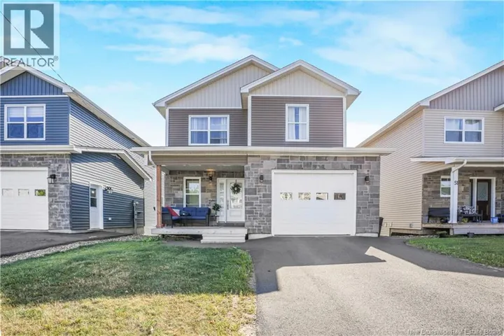 45 WEAVERS Way, Fredericton, New Brunswick E3A3P8