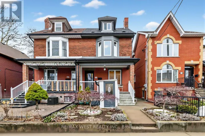 746 GLADSTONE AVENUE, Toronto (Dovercourt-Wallace Emerson-Junction), Ontario M6H3J6