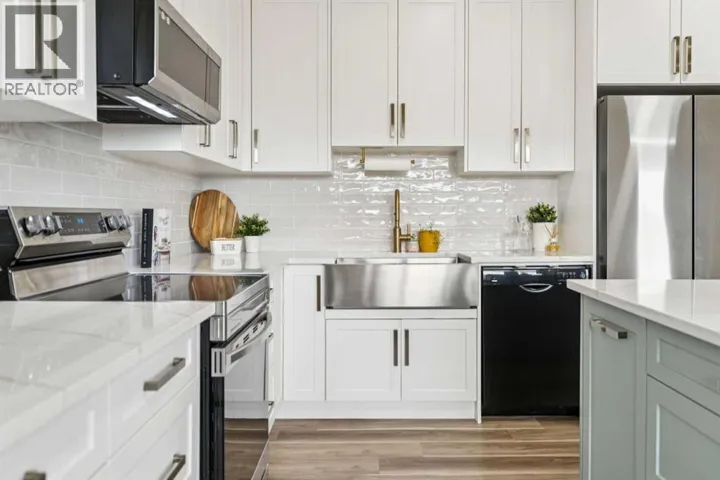 50 Riviera View, Cochrane, Alberta T4C0Y7