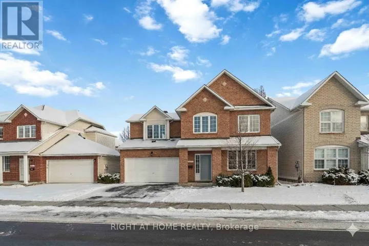 104B CRAIG HENRY DRIVE, Ottawa, Ontario K2G6L8