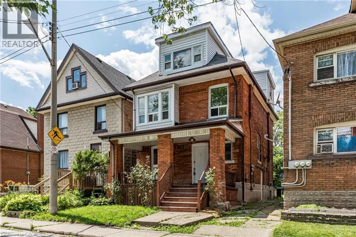 22 MYRTLE Avenue, Hamilton, Ontario L8M2E9