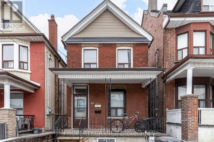 MAIN RM 2 - 763 DUPONT STREET, Toronto (Dovercourt-Wallace Emerson-Junction), Ontario M6G1Z5