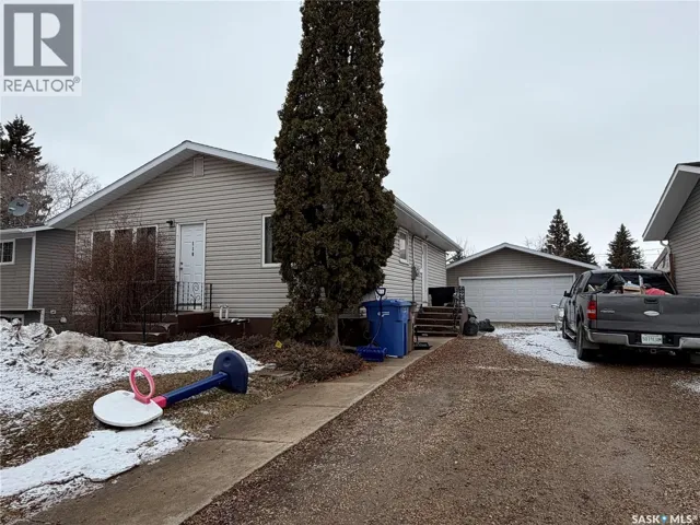 110 Hatton AVENUE E, Melfort, Saskatchewan S0E1A0