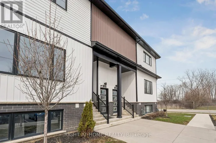 212 - 4263 FOURTH AVENUE, Niagara Falls (Downtown), Ontario L2E0C2