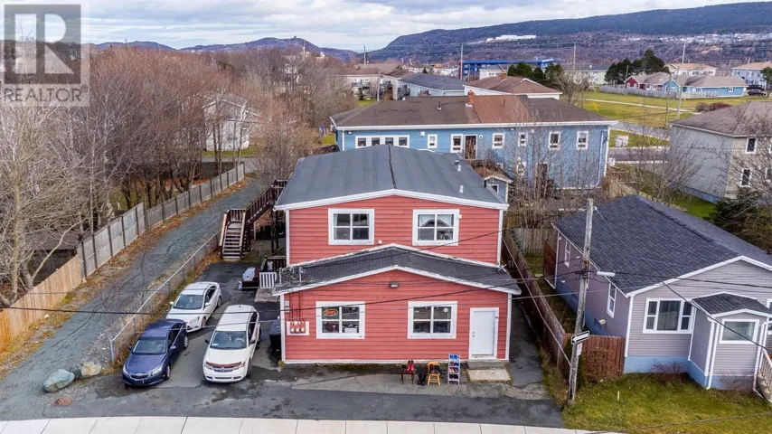 68 Pearce Avenue, ST JOHNS, Newfoundland & Labrador A1E3C3