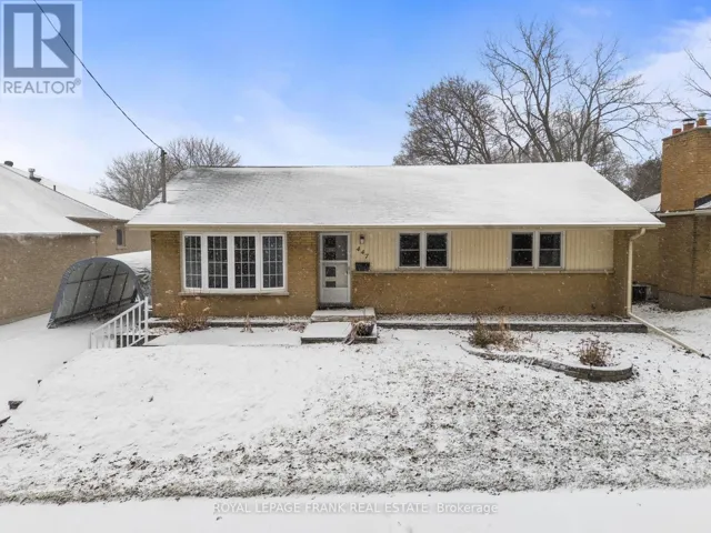 447 RIDGEWAY AVENUE, Oshawa (McLaughlin), Ontario L1J2V8