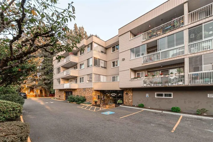 210 32040 TIMS AVENUE, Abbotsford, British Columbia V2T2H2