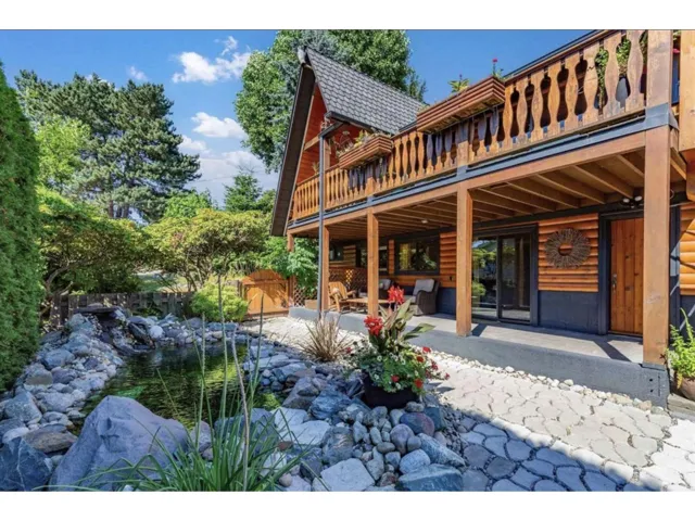 18058 57A AVENUE, Surrey, British Columbia V3S1J6