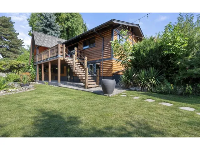 18058 57A AVENUE, Surrey, British Columbia V3S1J6