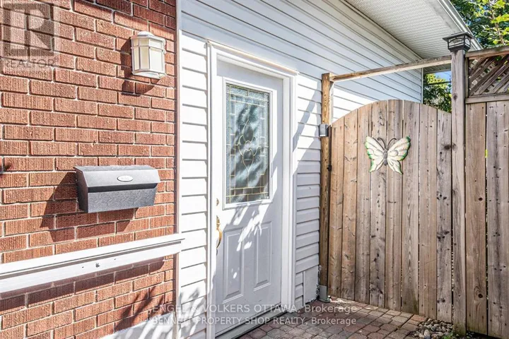 B - 668 CHAPMAN BOULEVARD, Ottawa, Ontario K1G1T6