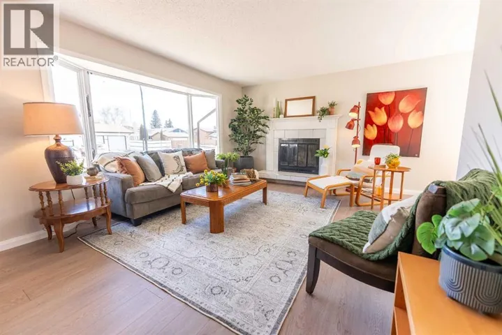 4 Barrett Drive, Red Deer, Alberta T4R1J3