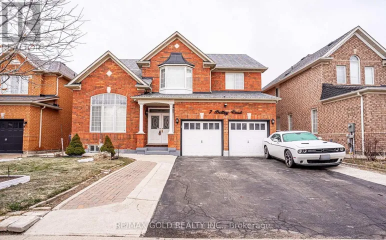 7 BETTEY ROAD, Brampton (Vales of Castlemore), Ontario L6P1S9