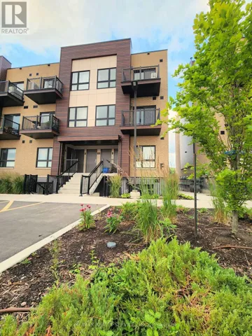 F14 - 20 PALACE STREET, Kitchener, Ontario N2E0J3