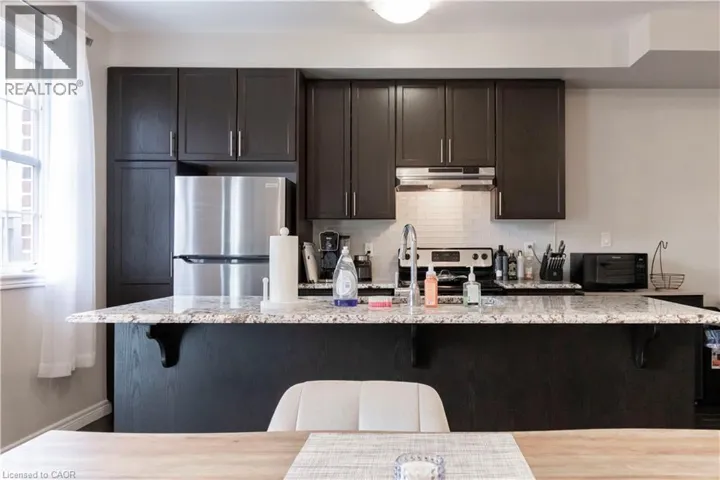 30 ROBERT PEEL Road, Kitchener, Ontario N2H0B3