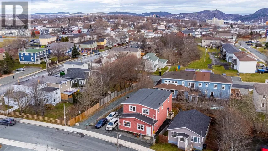 68 Pearce Avenue, ST JOHNS, Newfoundland & Labrador A1E3C3