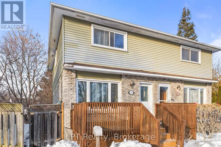 118 CAPREOL COURT, Oshawa (Vanier), Ontario L1J6E6