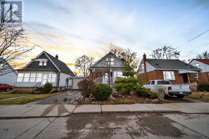 46 EAST 13TH STREET, Hamilton (Inch Park), Ontario L9A3Z3