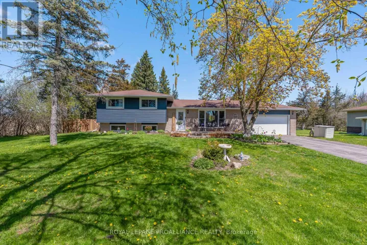 202 HUNTINGWOOD DRIVE, Quinte West (Sidney Ward), Ontario K8N4Z5