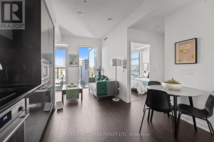 1402 - 238 SIMCOE STREET, Toronto (Kensington-Chinatown), Ontario M5T0E2