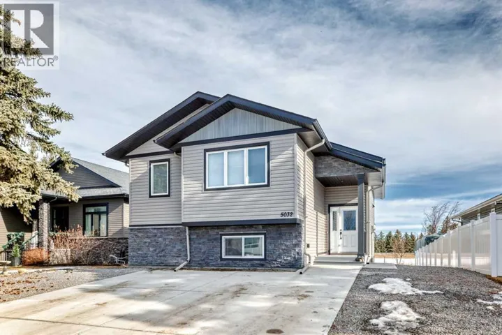 5032 59 Street, Innisfail, Alberta T4G0N6