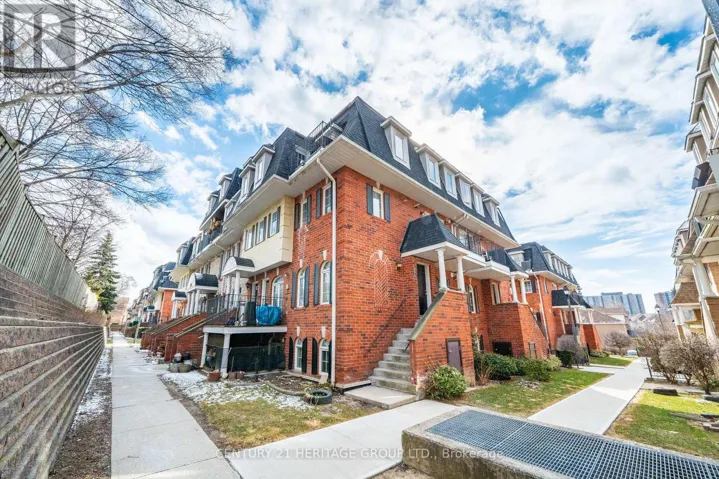 301 - 64 SIDNEY BELSEY CRESCENT, Toronto (Weston), Ontario M6M5J4