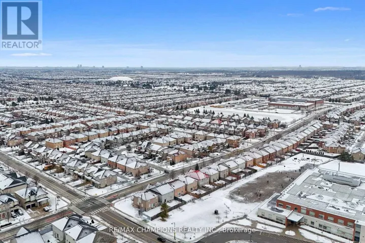 456 FATHER TOBIN ROAD, Brampton (Sandringham-Wellington), Ontario L6R0S2