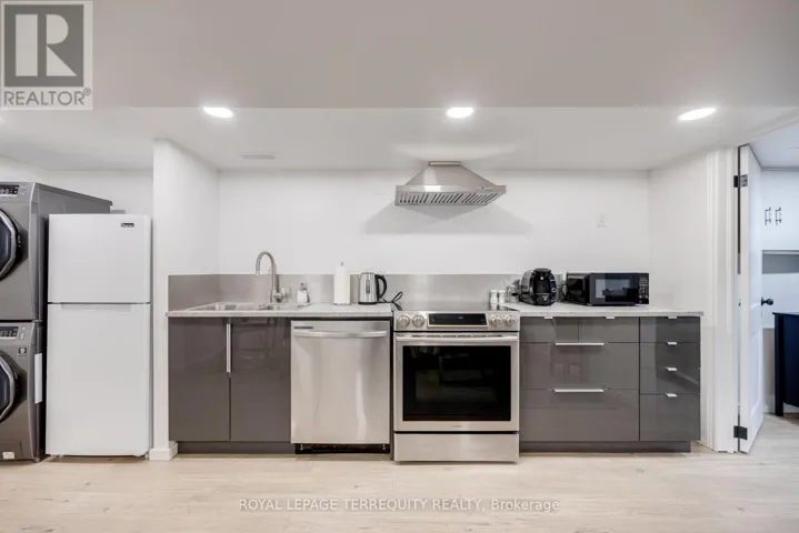 BSMT - 490 SYMINGTON AVENUE, Toronto (Weston-Pellam Park), Ontario M6N2W5