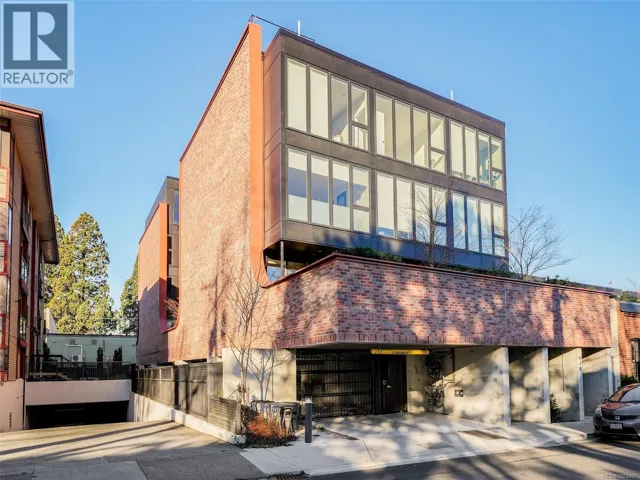 203 430 Parry St, Victoria, British Columbia V8V2H7
