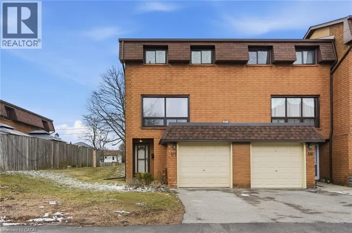 444 W STONE CHURCH Road W Unit# 7, Hamilton, Ontario L9B1R1