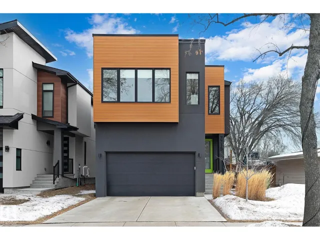 7715 158 ST NW, Edmonton, Alberta T5R2B6