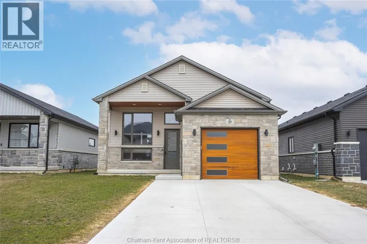 37 BAFFIN WAY, Chatham, Ontario N7L0C4
