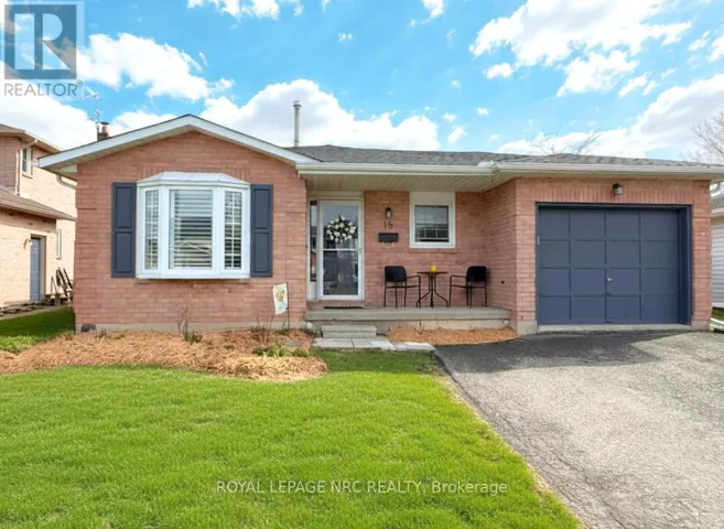 15 HICKORY COURT, Welland (N. Welland), Ontario L3C6S9