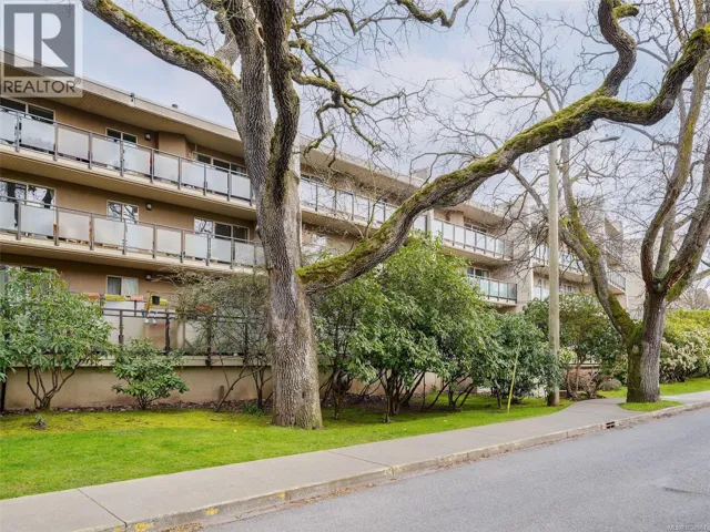 107 1419 Stadacona Ave, Victoria, British Columbia V8S5J3