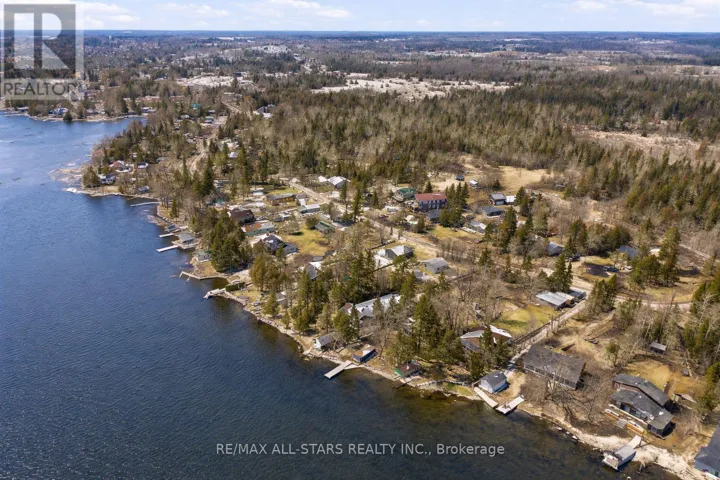112 STURGEON GLEN ROAD, Kawartha Lakes (Fenelon), Ontario K0M1N0