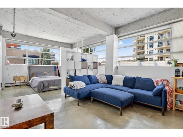 #201 10355 105 ST NW, Edmonton, Alberta T5J1E8