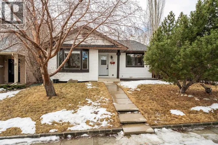 15 Scenic Rise NW, Calgary, Alberta T3L1A6