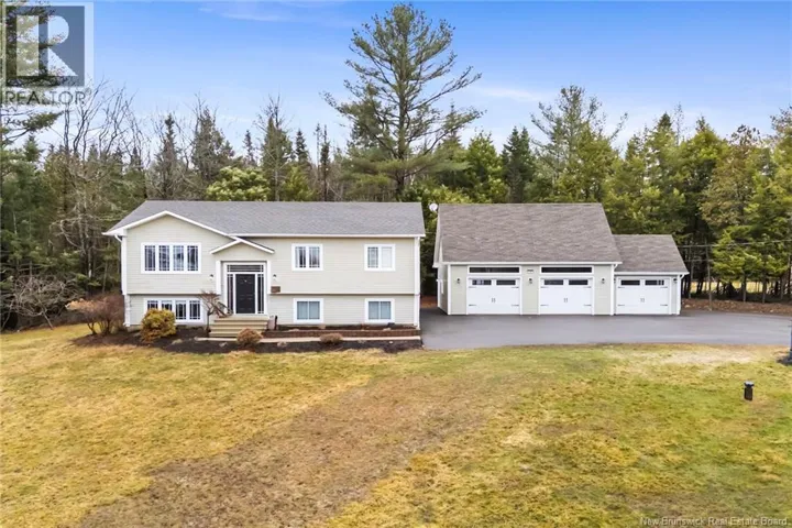 186 Rolling Hill Drive, Fredericton, New Brunswick E3A9V5