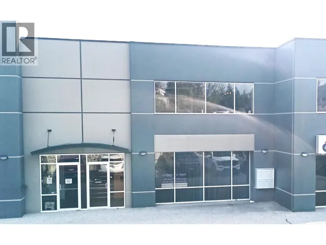 4A 215 Neave Road, Kelowna, British Columbia V1V2L9