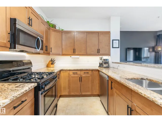 #404 9910 111 ST NW, Edmonton, Alberta T5K1K2