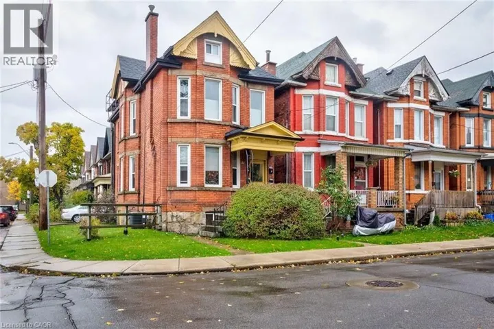 44 ASHLEY Street, Hamilton, Ontario L8L5S6