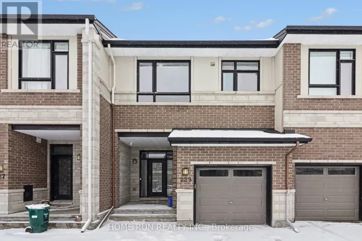 229 DOLCE CRESCENT, Ottawa, Ontario K1X0B2