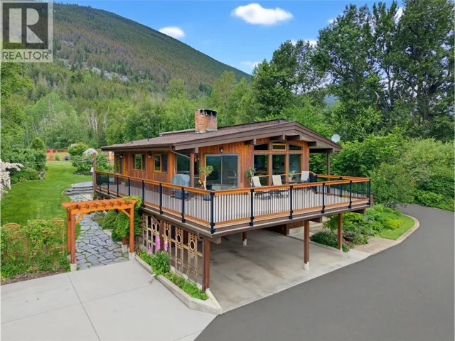 571 60 Street SW, Salmon Arm, British Columbia V1E3B3