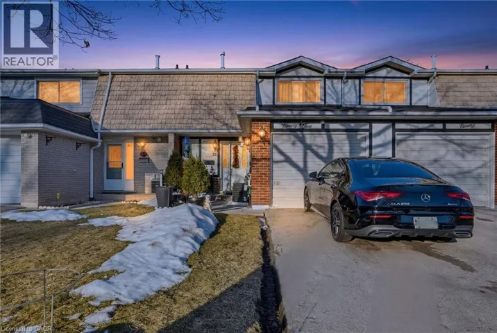 92 ST. ANDREWS Drive, Hamilton, Ontario L8K6H4