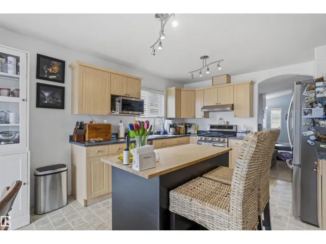 11 EGERLAND PL, Stony Plain, Alberta T7Z2W5